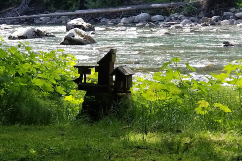 Mountain-Riverfront-Lrg-Cabin-4